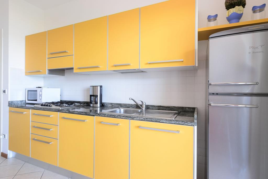 Sunbeach Apartments Lignano Sabbiadoro Esterno foto