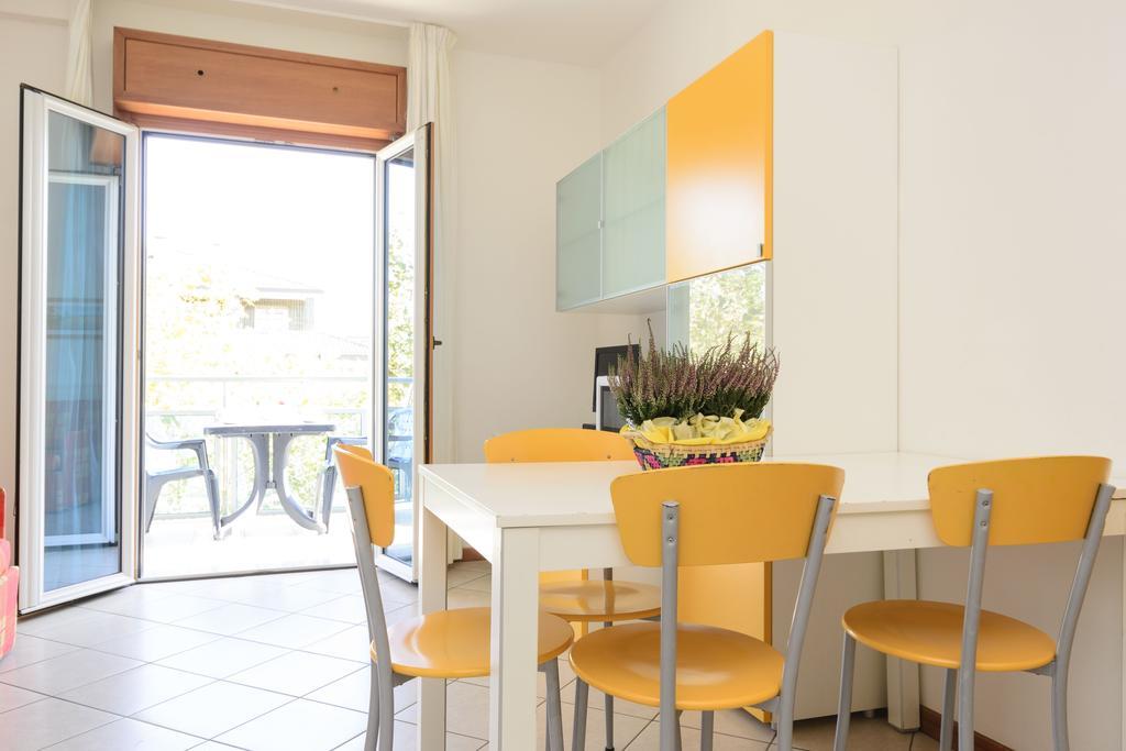 Sunbeach Apartments Lignano Sabbiadoro Esterno foto